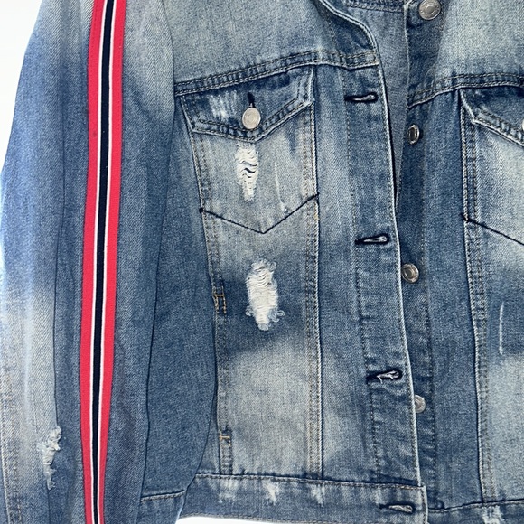 Jean jacket - Picture 3 of 4